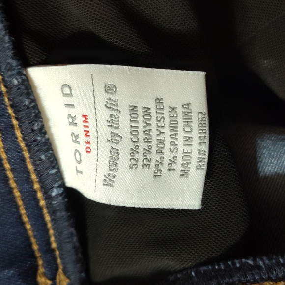 Torrid Lean Denim Jeans Size 5 - Picture 5 of 5